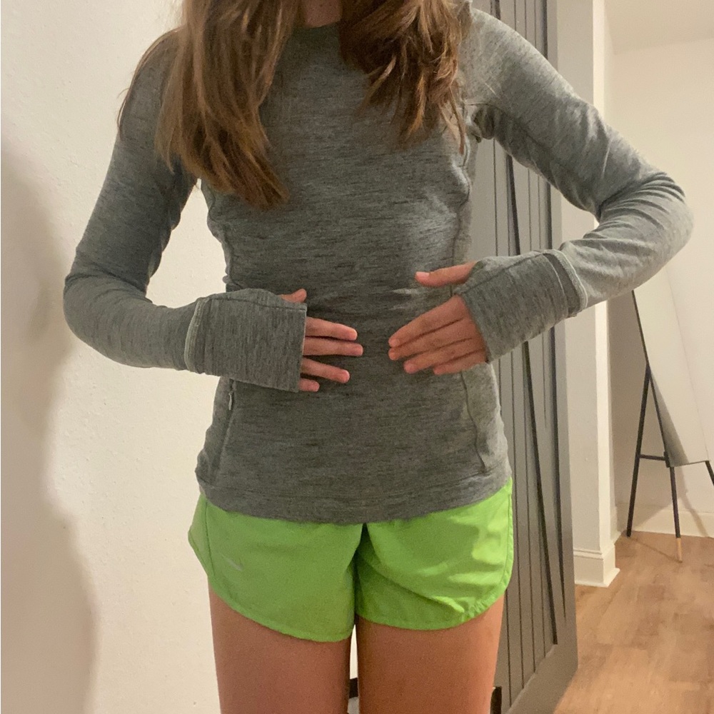 Lululemon long sleeve shirt
